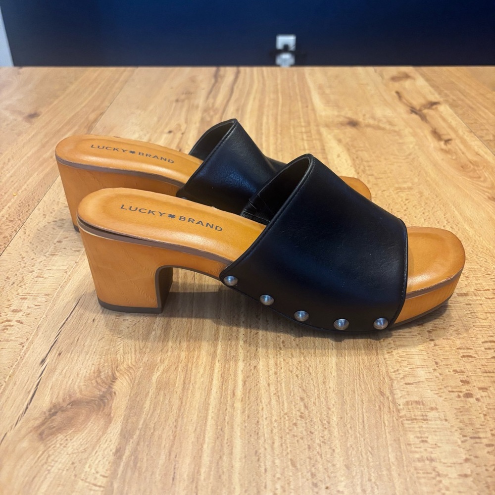 Lucky Brand Fineena High Heel Clog – Black Leather w/ Silver Studs – Women’s 7.5